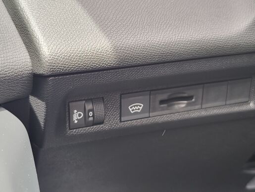 Peugeot 308 SW ACTIVE Hybrid 145k eDCS6 TŽ