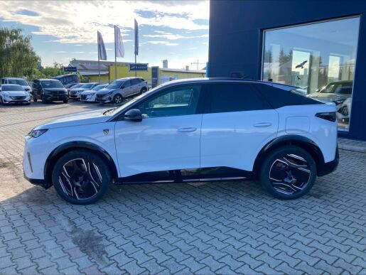 Peugeot 3008 GT Elektromotor 157 kW / 210 k