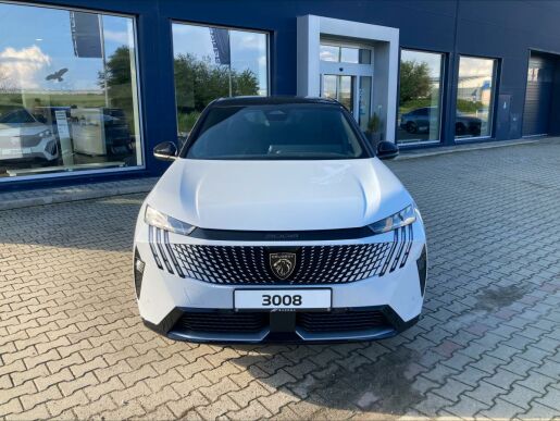 Peugeot 3008 GT Elektromotor 157 kW / 210 k