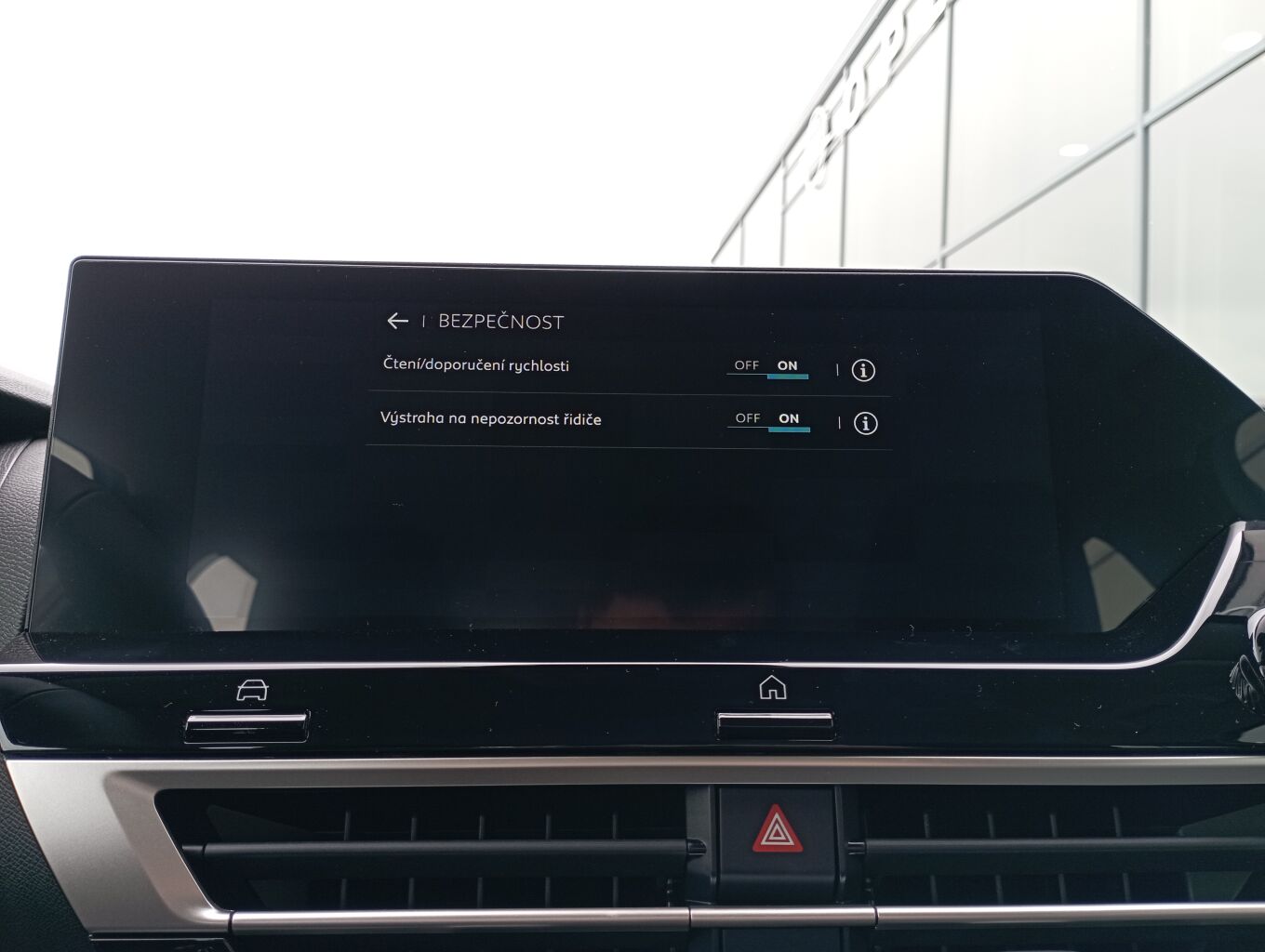 Foto vozidla Citroën C4 X 12