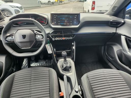 Peugeot 2008 ACTIVE 1.2PureTech 100k MAN6 - NOVÝ VŮZ NEJETÝ
