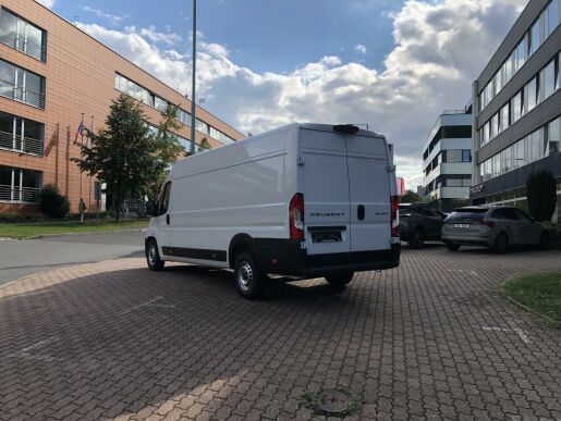 Peugeot Boxer e-Furgon L4H2 200kW, až 420km