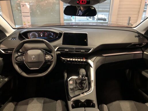Peugeot 5008 ACTIVE PACK 1.2 PureTech 130 S&S MAN6 - 5877