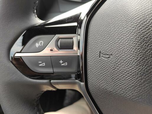 Peugeot 2008 ACTIVE 1.2 100k MAN6