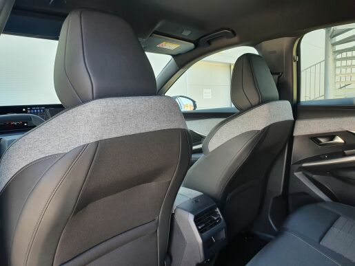 Peugeot 3008 ALLURE Hybrid 136 e-DCS6