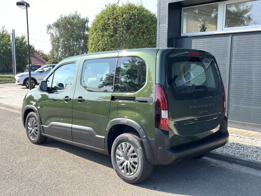 Peugeot Rifter ALLURE BlueHDi 130 S&S EAT8 s homologací N1                              