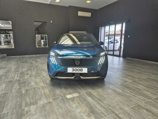 Peugeot 3008 GT Elektromotor 157 kW / 210 k