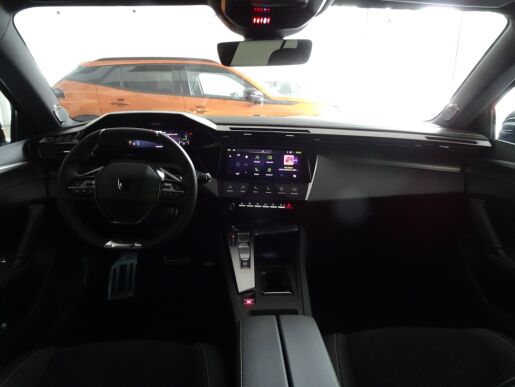 Peugeot 408 GT Hybrid 136 e-DCS6