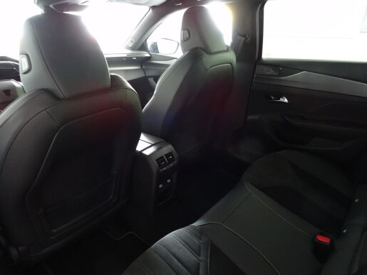 Peugeot 408 GT Hybrid 136 e-DCS6