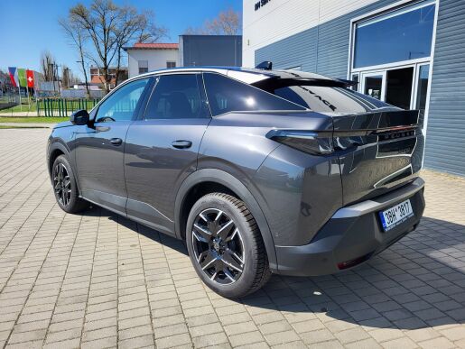 Peugeot 3008 GT Hybrid 136 e-DCS6 - 0739