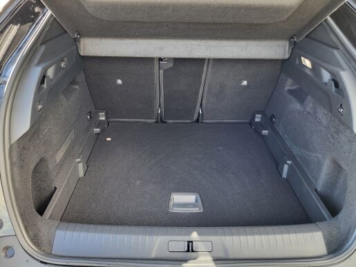 Peugeot 3008 GT Hybrid 136 e-DCS6 - 0739