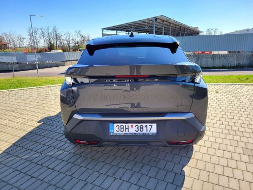 Peugeot 3008 GT Hybrid 136 e-DCS6 - 0739