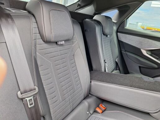 Peugeot 3008 ALLURE Hybrid 136 e-DCS6