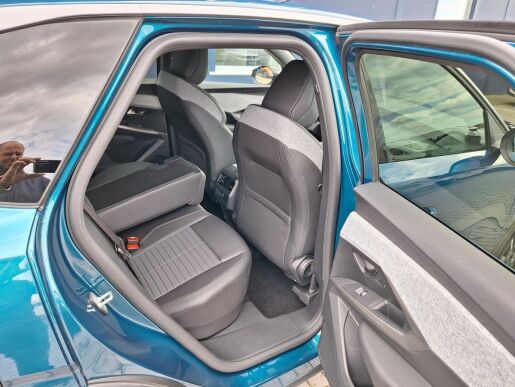 Peugeot 3008 ALLURE Hybrid 136 e-DCS6