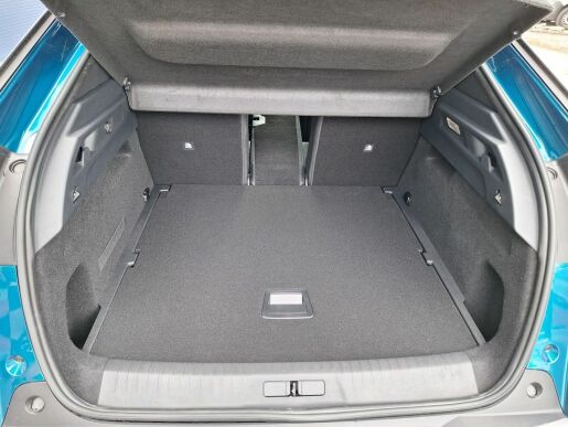 Peugeot 3008 ALLURE Hybrid 136 e-DCS6