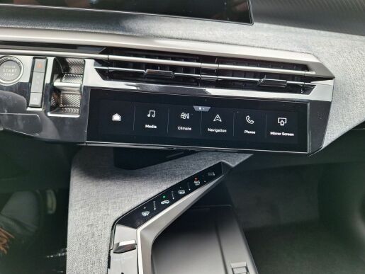 Peugeot 3008 ALLURE Hybrid 136 e-DCS6