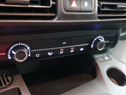 Peugeot Rifter 1,2 i ALLURE  PureTech 110