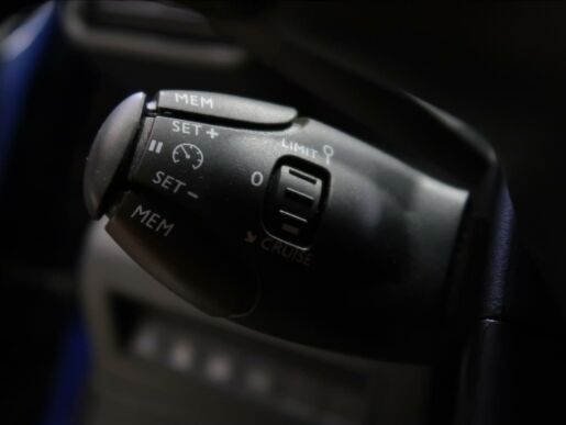 Peugeot Rifter 1,2 i ALLURE  PureTech 110