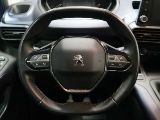 Peugeot Rifter 1,2 i ALLURE  PureTech 110