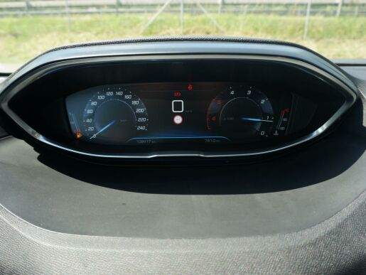 Peugeot 5008 Active 1.5 BlueHDi 130k MAN 6