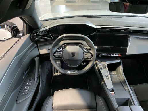 Peugeot 408 GT HYBRID 225 e-EAT8