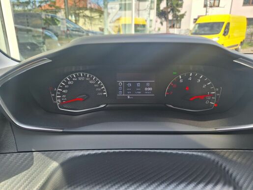 Peugeot 208 STYLE 1.2 PT 100K MAN6