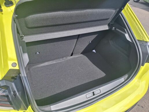 Peugeot 208 STYLE 1.2 PT 100K MAN6