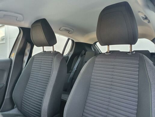 Peugeot 208 208 ACTIVE Hybrid 100 e-DCS6