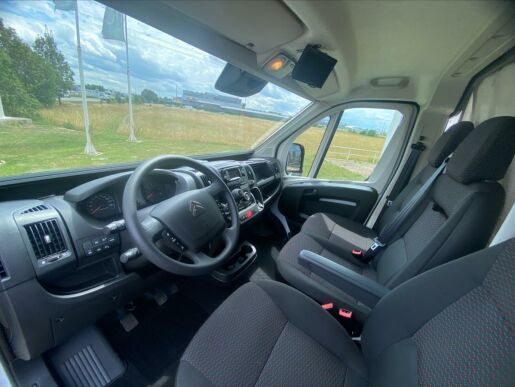 Citroën Jumper 2,2 JUMPER FURGON 35 L3H2 BlueHDi 140 S&S MAN6  obytný automobil