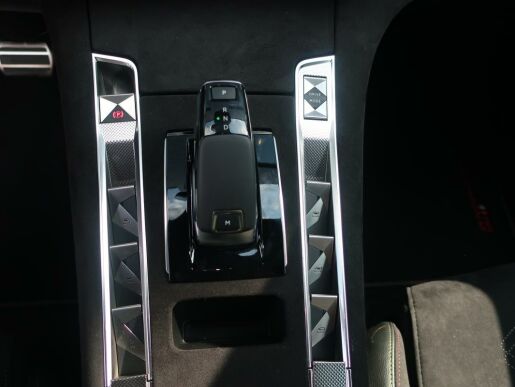 DS Automobiles DS7 PERFORMANCE LINE 1.5 BlueHDi 1