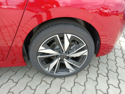 Peugeot 308 1,2 ALLURE 1.2 PureTech 130k MAN6