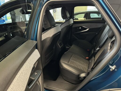 Peugeot 3008 GT Hybrid 136 e-DCS6