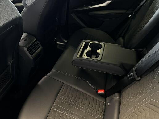 Peugeot 3008 GT Hybrid 136 e-DCS6