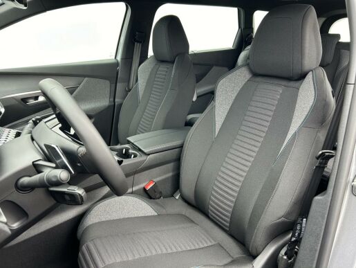 Peugeot 5008 Active Pack 1.5 BlueHDi EAT8