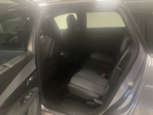 Peugeot 5008 1,5   ALLURE PACK 130k EAT8