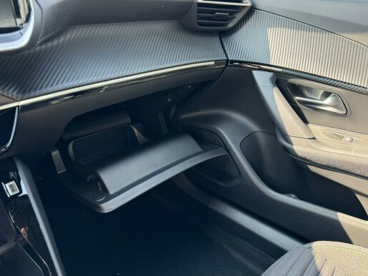 Peugeot 2008 ACTIVE PureTech 100 S&S MAN 6
