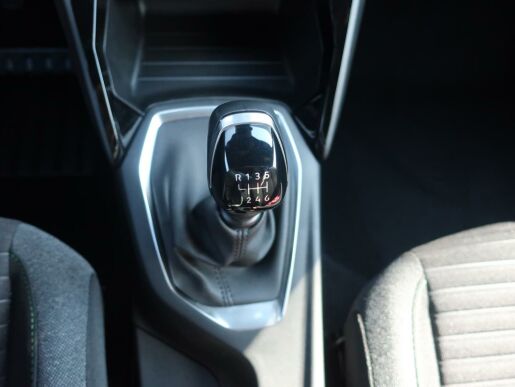 Peugeot 2008 ACTIVE 100k MAN6