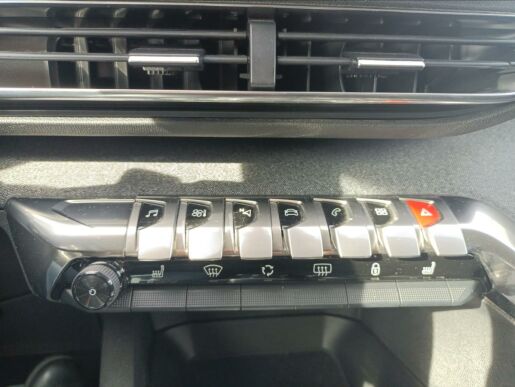 Peugeot 5008 Allure Pack 1.5BHDi 130k EAT8