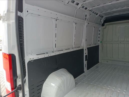 Opel Movano 2,2 L3H2 3500 2,2CDTi 165k MAN6