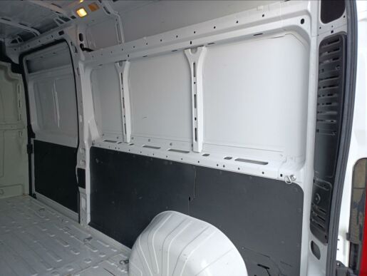 Opel Movano 2,2 L3H2 3500 2,2CDTi 165k MAN6