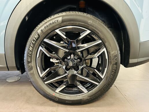 Peugeot 3008 ALLURE Hybrid 136 e-DCS6