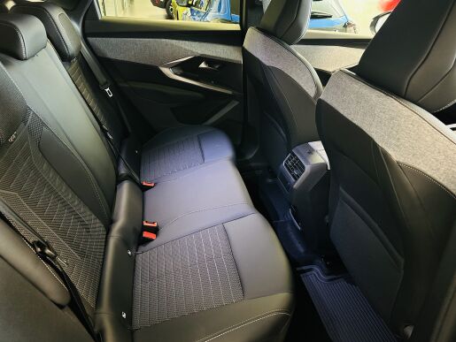 Peugeot 3008 ALLURE Hybrid 136 e-DCS6