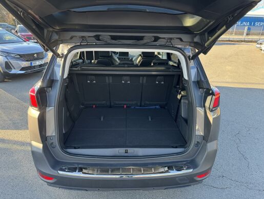 Peugeot 5008 ALLURE 1.2 PureTech MAN6
