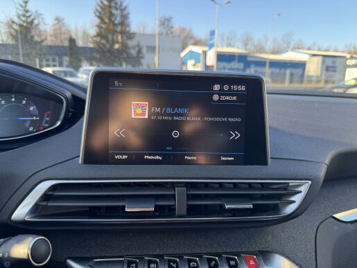 Peugeot 5008 ALLURE 1.2 PureTech MAN6