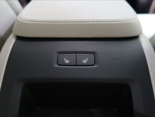 Volvo XC90 2,0 B5 AWD AUT Plus Dark
