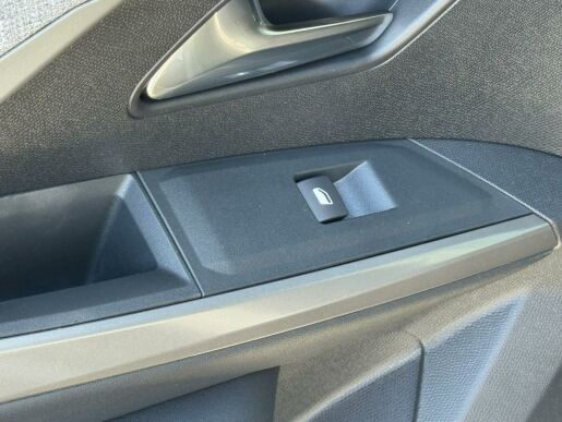 Peugeot 3008 ALLURE Hybrid 136 e-DCS6