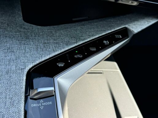 Peugeot 3008 ALLURE Hybrid 136 e-DCS6