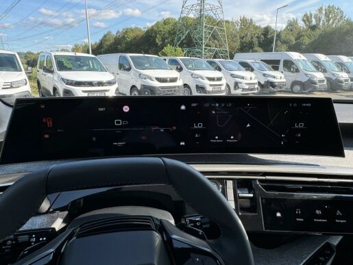 Peugeot 3008 ALLURE Hybrid 136 e-DCS6