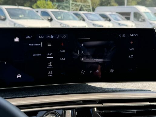 Peugeot 3008 ALLURE Hybrid 136 e-DCS6
