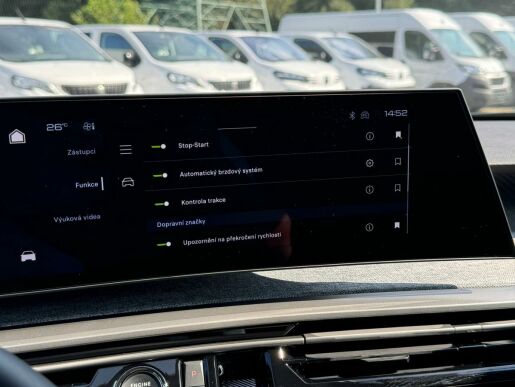 Peugeot 3008 ALLURE Hybrid 136 e-DCS6